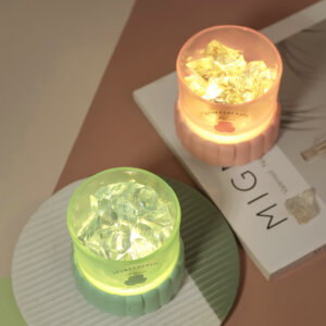 クリスタルアロマエッセンシャルオイルナイトライト -  USB充電式ムードランプ