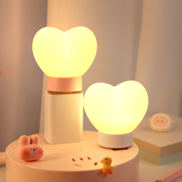 Heart-Shaped USB Night Light – Plug & Glow Ambient Lamp