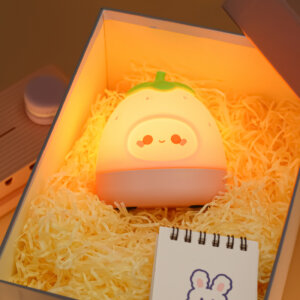 可爱的草莓夜灯给孩子 -  USB可充电LED环境灯