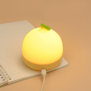 可爱的草莓夜灯给孩子 -  USB可充电LED环境灯