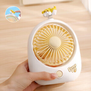 파스텔 디자인이있는 귀여운 개를 테마로 한 데스크탑 팬